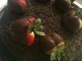 Bolo de brigadeiro c/ morangos